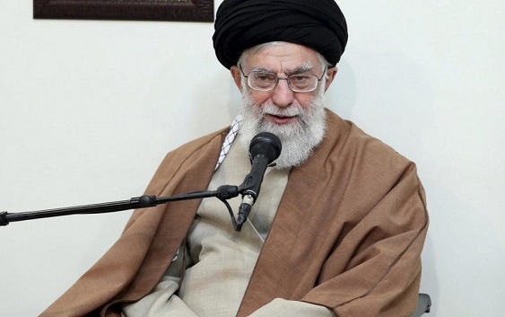 Ајатолахот Али Хаменеи: Непријателите ги предизвикаа протестите во Иран