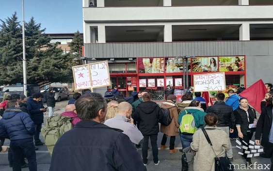 Левица со протест против бесправно отпуштената работничка од „Веро“