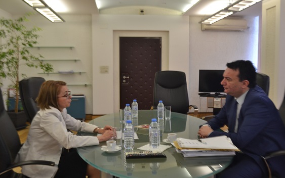 Министерот Сугарески оствари средба со украинскиот амбасадор