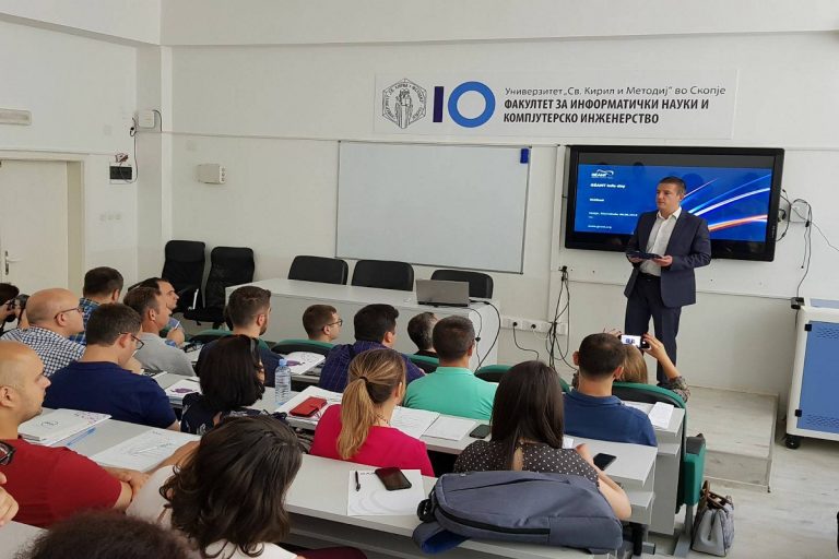 МАНЧЕВСКИ: ОБЕЗБЕДУВАМЕ УСЛОВИ МАКЕДОНИЈА ДА БИДЕ МЕСТО ЗА РАЗВОЈ НА НОВИ ИК ТЕХНОЛОГИИ