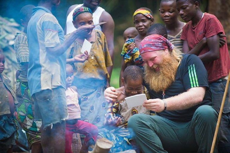 ЗАПОЗНАЈТЕ ГО ЏАСТИН ВРЕН- ПОРАНЕШНИОТ ММА „ТЕПАЧ“, КОЈ СЕ БОРИ ЗА СЛОБОДАТА НА РОБОВИТЕ ВО КОНГО (ВИДЕО)