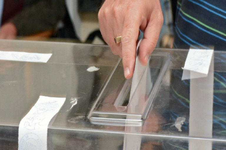 Во Кичево гласаа 438 болни и изнемоштени лица и 12 со коронавирус
