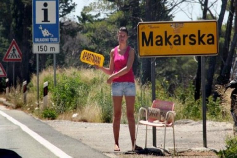 ПРАЗНО ВО СПЛИТ, ЗАДАР И МАКАРСКА