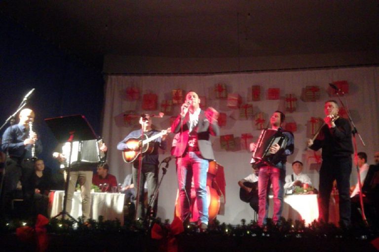 НАЗДРАВИ ЗА ЖИВОТ, НАЗДРАВИ ЗА ЉУБОВ