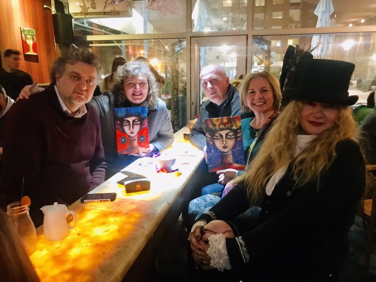 ГОРДАНА ВИНЧИЌ ЈА ПРЕТСТАВИ СВОЈАТА ИЗЛОЖБА „ИДЕНТИТЕТ“ ВО КАФЕ LI/ART LI