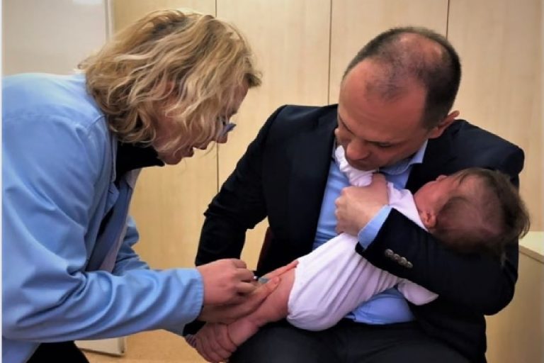 МИНИСТЕРСТВО ЗА ЗДРАВСТВО: НЕМА ДА ДОЗВОЛИМЕ СО ЛАГИ И МАНИПУЛАЦИИ ВМРО-ДПМНЕ ДА ГО НАРУШУВА ЈАВНОТО ЗДРАВСТВО