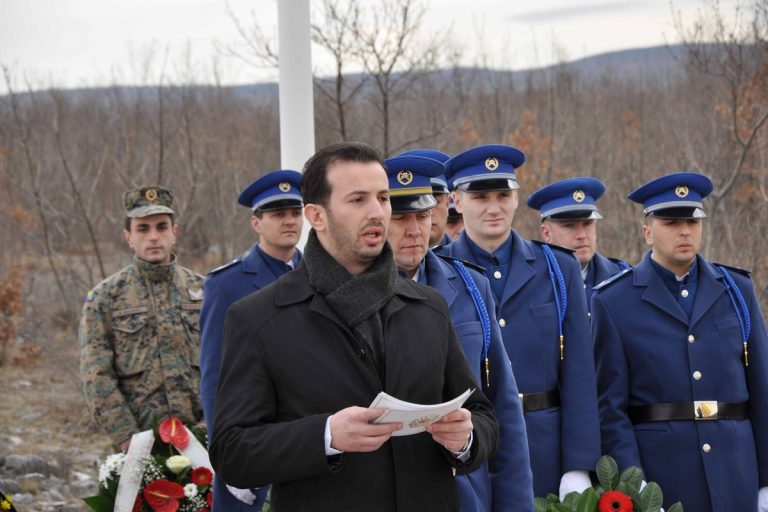 ФАЗЛИУ: ТРАЈКОВСКИ НЕ НАУЧИ ДЕКА НАМЕСТО ЗА РАЗЛИКИ ТРЕБА ДА ЗБОРУВАМЕ ЗА СЛИЧНОСТИ