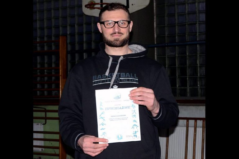 ПОСЕБНО ПРИЗНАНИЕ НА ХУМАНИОТ ТРЕНЕР КОЈ РАБОТИ СО ДЕЦАТА СО ПОСЕБНИ ПОТРЕБИ