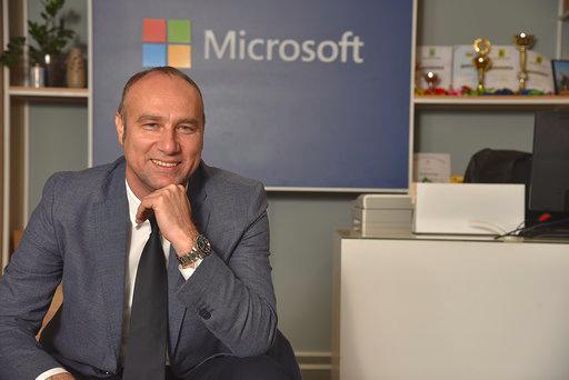 ДИГИТАЛИЗАЦИЈАТА НА ЈАВНИТЕ УСЛУГИ ПОТТИКНУВА РАЗВОЈ НА ЕКОНОМИЈАТА И ПРИВЛЕКУВА СТРАНСКИ ИНВЕСТИЦИИ