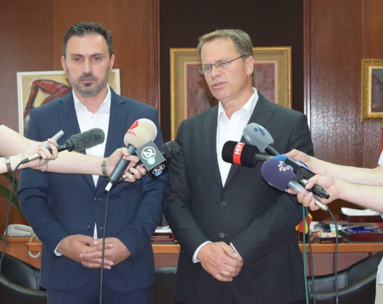 ХУСНИ ИСМАИЛИ ЈА ПРЕЗЕДЕ ФУНКЦИЈАТА МИНИСТЕР ЗА КУЛТУРА ОД АСАФ АДЕМИ