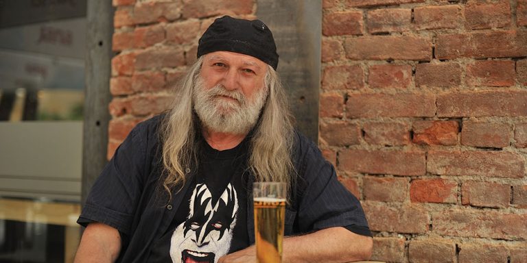 З. СИТНОВСКИ-СИТНА: МНОГУ Е ВАЖНО ДА ЗНАЕШ КОЈ СИ И ОД КАДЕ ДОАЃАШ