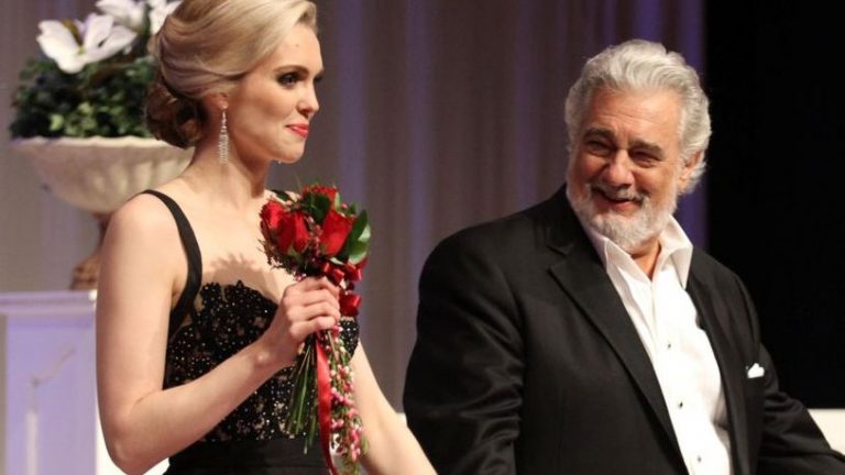 ПЛАСИДО ДОМИНГО ПОРАДИ СЕКС-СКАНДАЛ ВЕЌЕ НЕМА ДА НАСТАПУВА ВО МЕТРОПОЛИТЕН