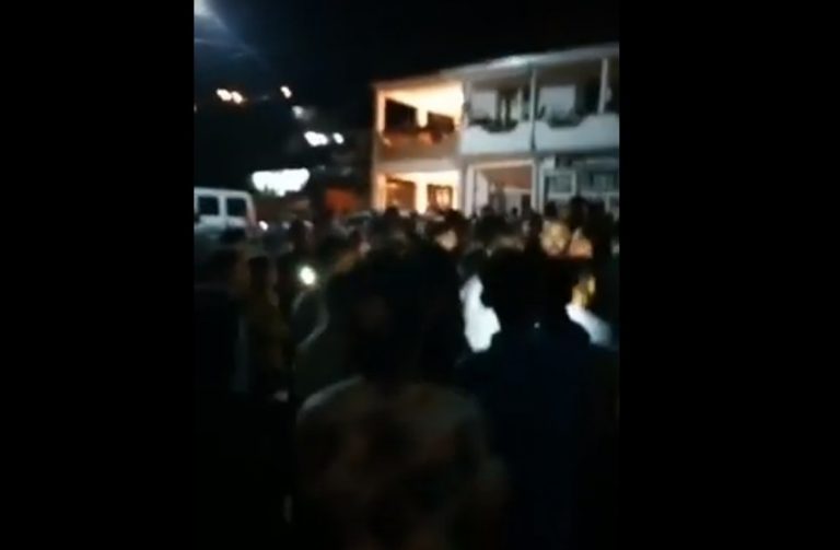 (ВИДЕО) ИНЦИДЕНТ ВО ТУРСКО МААЛО ВО СТРУМИЦА ОТКАКО ГРАЃАНИ ПОБАРАЛЕ ДА СЕ ИЗМЕРИ ЈАЧИНАТА НА ЗВУКОТ ОД ЏАМИЈАТА