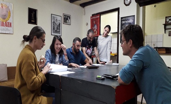 ВО ПРИЛЕПСКИОТ ТЕАТАР СЕ ПОДГОТВУВА ПРЕТСТАВАТА „БАСНИ“