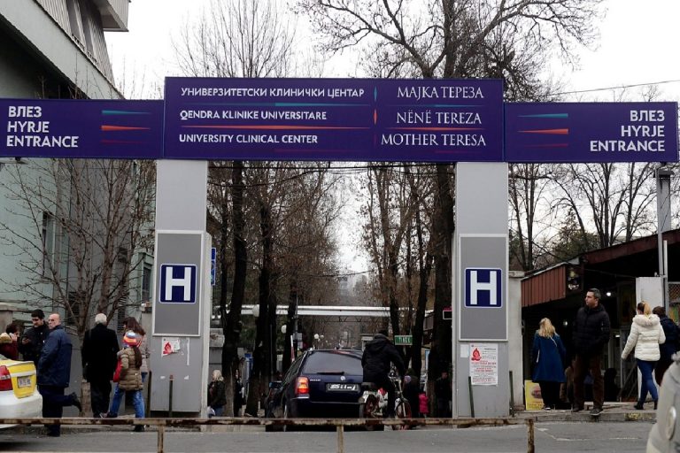 Двајцата пациенти од автобуската несреќа се хоспитализирани на Пластична хирургија во Скопје