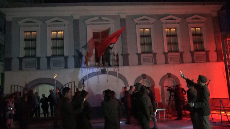 КОМАНДИРОТ АСПАРУХ ЈА ФРЛИ БОМБАТА, ДУШКО ГО УБИ ПЕТРЕТА