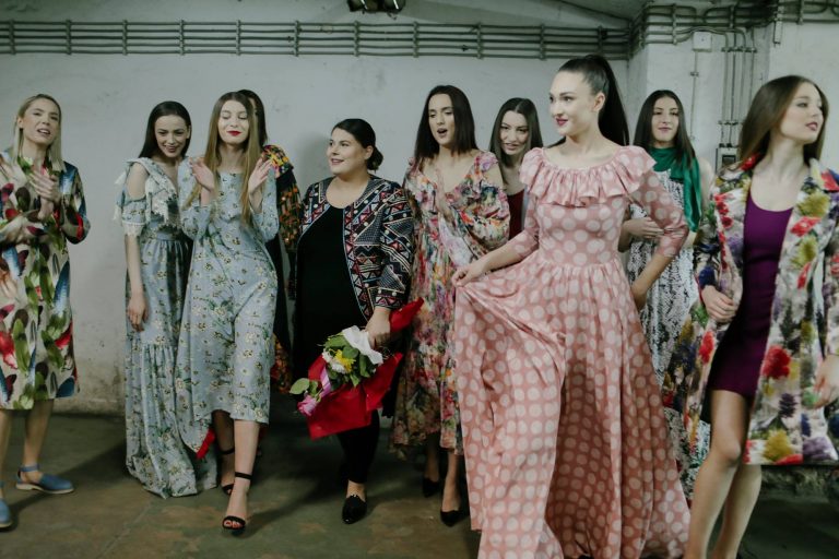 САРА РЕЏИЌ СО „РОМАНТИЧНА ЕСЕН“ ЌЕ СЕ ПРЕТСТАВИ НА ПРЕТСТОЈНИОТ FASHION WEEKEND SKOPJE 2019