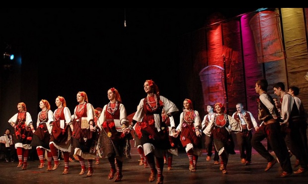 „ТАНЕЦ“ ГОСТУВАШЕ ВО ТЕТОВО ВО ПОЛУПРАЗНА САЛА, ГРАЃАНИТЕ НЕИНФОРМИРАНИ