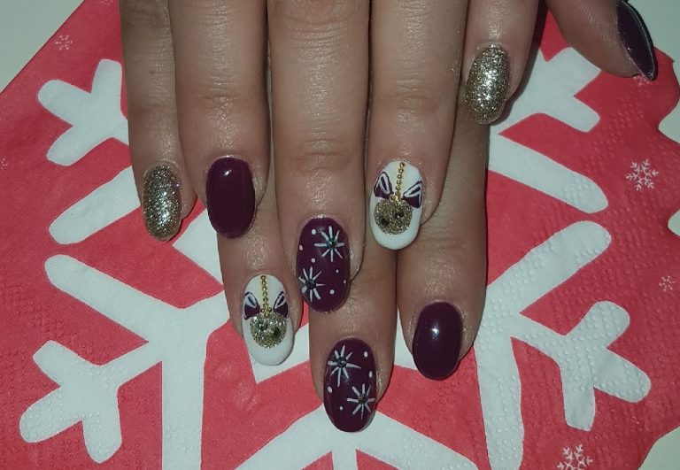 EMILY NAILS СО НОВИ ПРЕДЛОЗИ ЗА НОВОГОДИШНИ НОКТИ