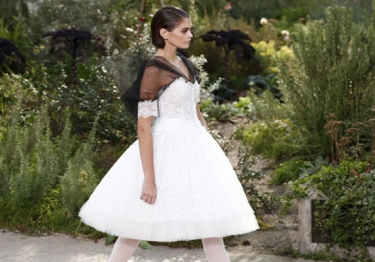 (ГАЛЕРИЈА) ВИСОКАТА МОДА НА CHANEL ЗА ПРОЛЕТ/ЛЕТО 2020