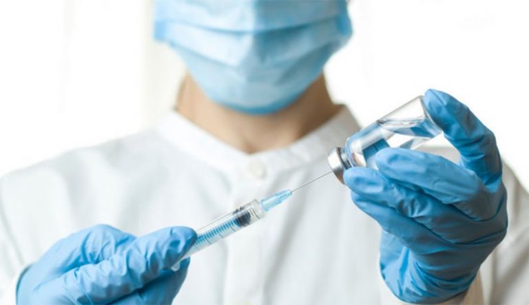 Вакцината на Модерна 93 отсто ефикасна шест месеци по втората доза