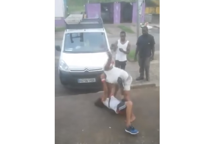 ВИДЕО: „ШКОЛСКИОТ ТЕПАЧ“ НЕМА ДА МОЖЕ НИ РЕКЛАМА ЗА ШАМПОНИ ДА СНИМИ ПОСЛЕ ОВА…