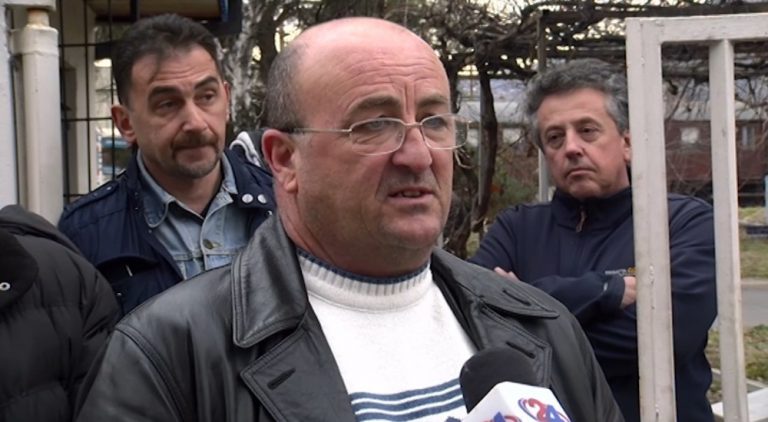 БЛОКАДА НА ЖЕЛЕЗНИЧКИОТ СООБРАЌАЈ, МАШИНОВОЗАЧИТЕ БАРААТ 30 ОТСТО НАДОМЕСТ НА ПЛАТА