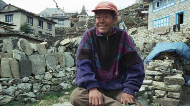 ХЕРОЈ ИЛИ ЛАЖГО? КАКО ШЕРПАТА АНГ РИТА СЕ КАЧИ НА МОНТ ЕВЕРЕСТ 10 ПАТИ БЕЗ КИСЛОРОД