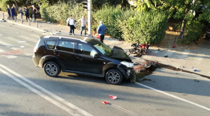 БЕСЕН СУМ, ФРЛЕТЕ КАМЕН ПО МЕНЕ, НО НЕ ПОМИНУВАЈТЕ НА „ДВЕ ПУНИ“