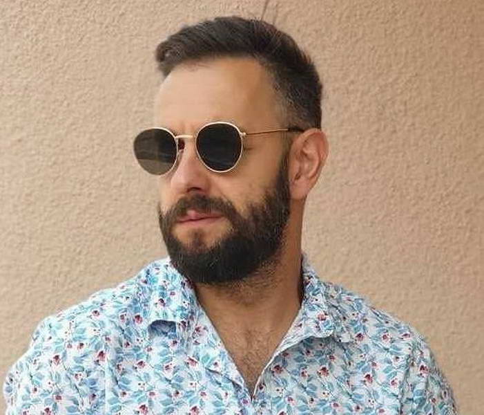 AКТЕР ОД ПРИЛЕПСКИОТ ТЕАТАР БИЛ НАПАДНАТ ЗАШТО ЗАБЕЛЕЖАЛ ДЕКА ТРЕБА ДА СЕ НОСАТ ЗАШТИТНИ МАСКИ ВО МАРКЕТ