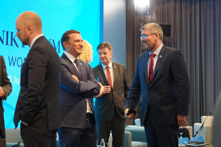 Османи: Во приближувањето на регионот до ЕУ, Брисел би морал да гарантира предвидлив и кредибилен процес