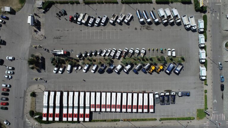 Шилегов ги паркираше сите возила на едно место: За еден мандат, без донации, купивме над 150