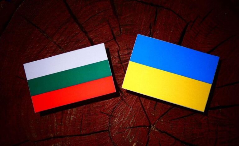 Euractiv.bg: Бугарија „индиректно“ испратила оружје во Украина за над 1 милијарда долари