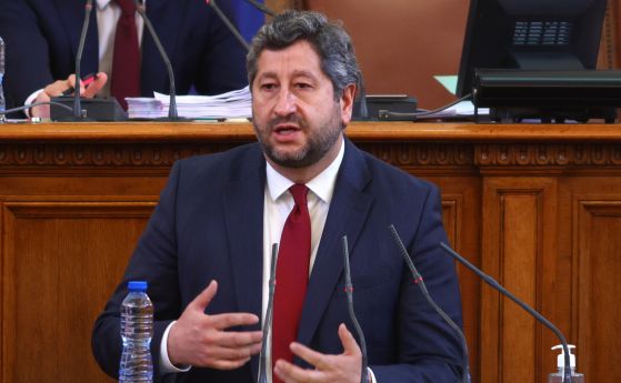 Христо Иванов: Бугарија има власт да ја натера РС Македонија да ги гарантира правата на Бугарите таму