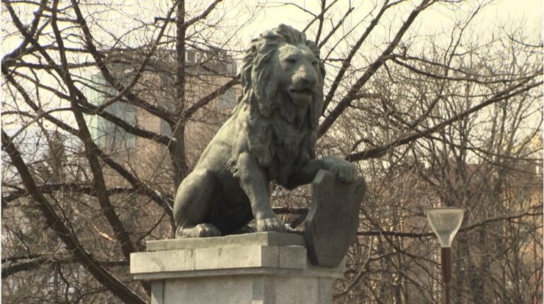 (Видео) „Лавовите на Софија“- нов документарен филм на бугарскиот новинар Иво Иванов