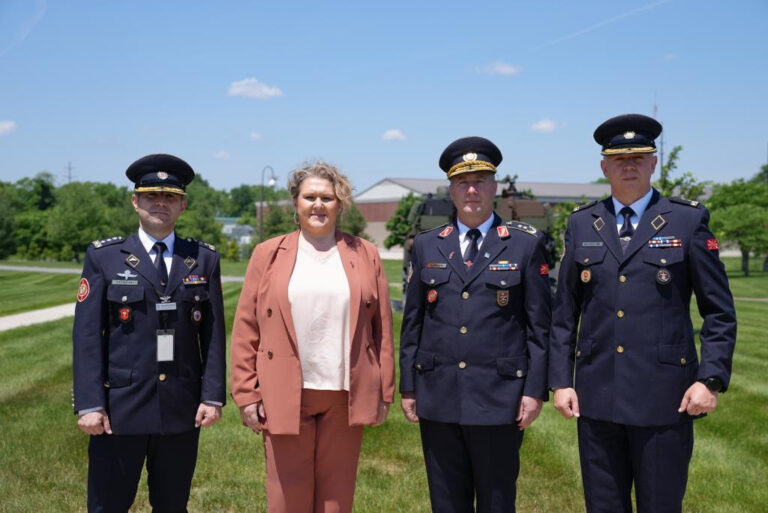 Петровска во посета на Воениот колеџ на копнената војска на САД во Пенсилванија