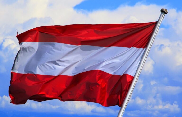 Владата на Австрија подготвува укинување на карантин
