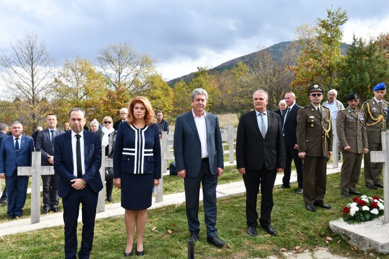 (Галерија) Посета на бугарската потпретседателка Илијана Јотова и поранешниот бугарски претседател Георги Прванов во Битола и на бугарското воено гробиште во Цапари