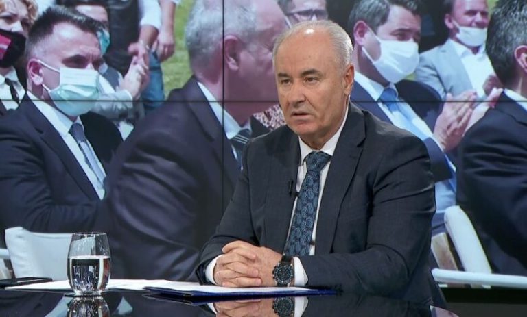 Зибери: Ахмети ми ја нудеше позицијата на Груби, верувам дека договорот за прв премиер Албанец ќе биде испочитуван!