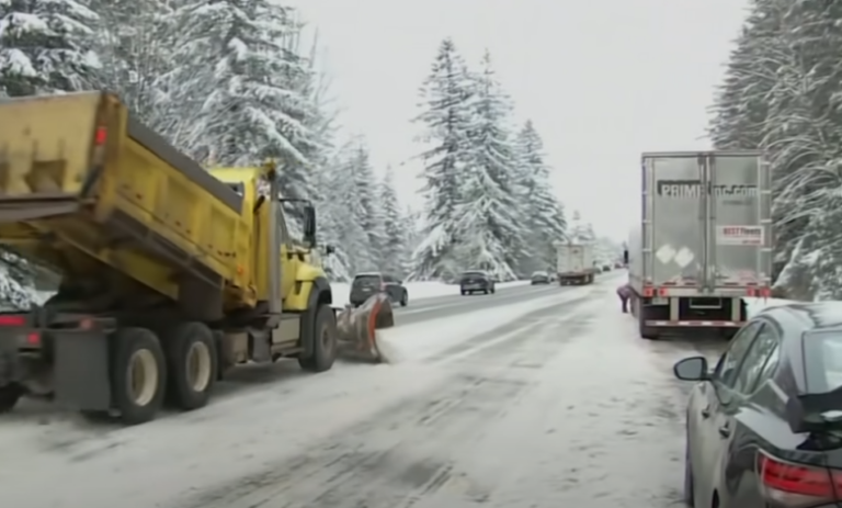 Илјадници летови во САД откажани поради арктичка бура