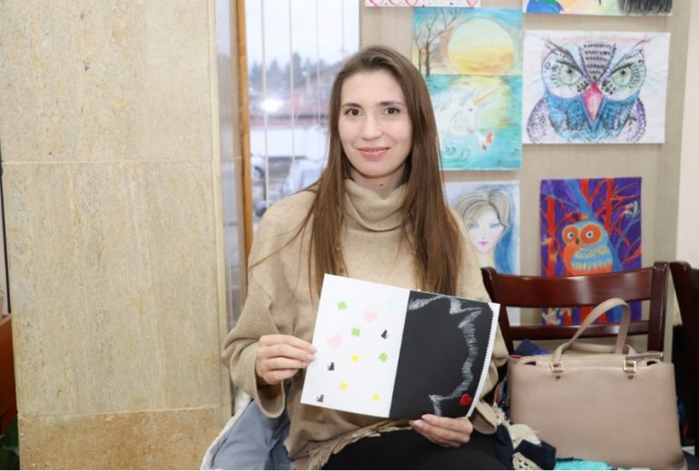 Украинската писателка со бугарски корени Наталија Стојанова ја претстави својата книга во Банско