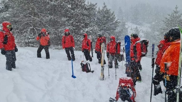 Планинарската спасувачка служба во Ќустендил се сретна со своите колеги од спасувачкиот отред во Кочани