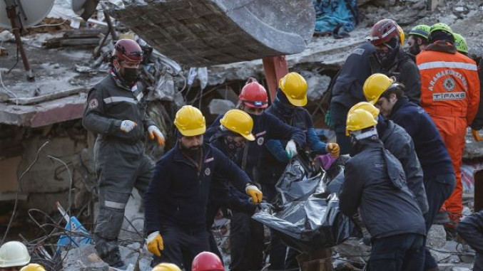 Поради влошена безбедност Австрија и Германија ги прекинаа спасувачките акции во Турција