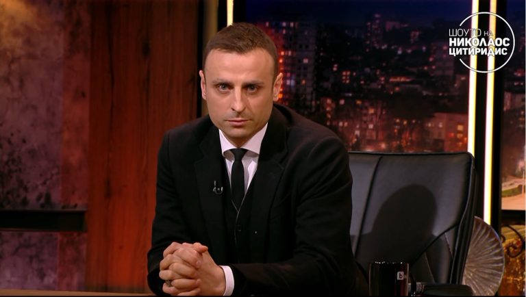 (Видео) Познатиот бугарски фудбалер Димитар Бербатов со емотивно обраќање кон младите луѓе