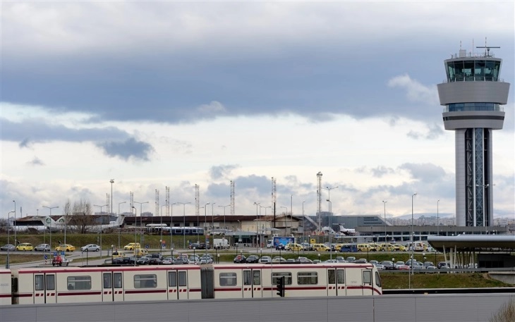 Евакуиран аеродром во Софија по дојава за поставена бомба