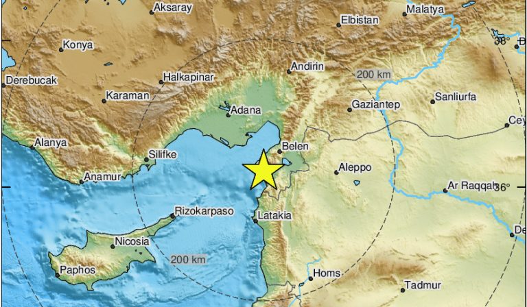 (Видео) Сведоштво за најновиот земјотрес во Турција: Земјата ни се лизгаше под нозете, се тресевме неверојатно