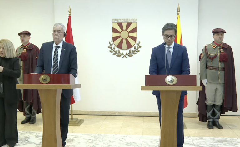 Нема да пропадне државата ако ги вметнеме Бугарите, опозицијата ќе ја убедуваме со разговори, посочи Пендаровски