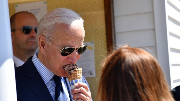 (Видео) Моето име е Џо Бајден, јас сакам сладолед, рече американскиот претседател пред да заборува за масакрот во училиштето