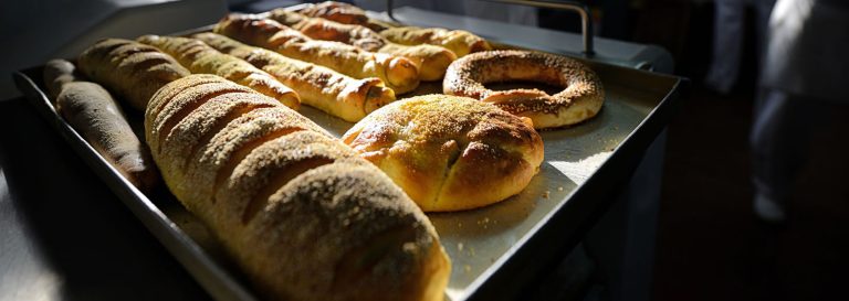 СДСМ е со граѓаните, замрзната цена на лебот од 33 денари е обврска