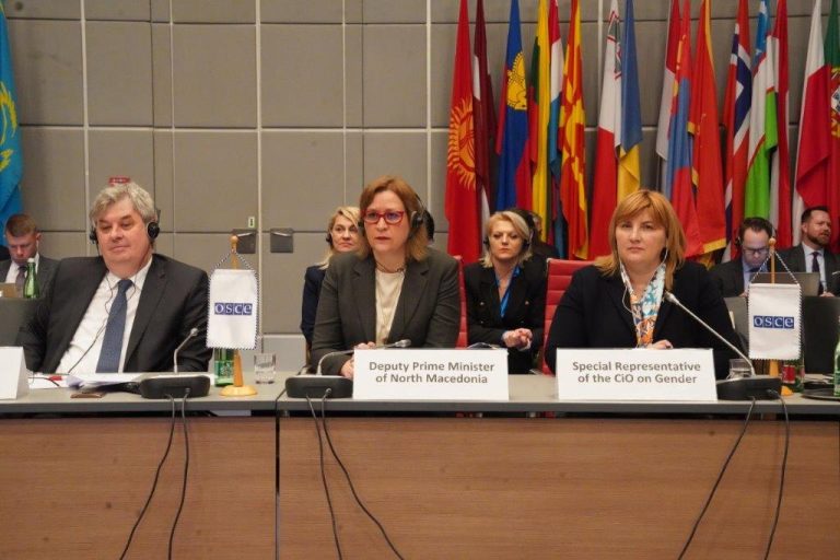 Грковска од Виена: Жените да останат на фронтот во борбата за добро владеење